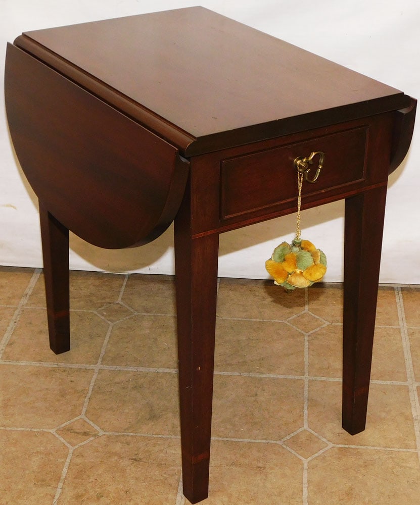 Mahogany Diminutive Drop-Leaf Pembroke Table with Drawer (1 of 3)