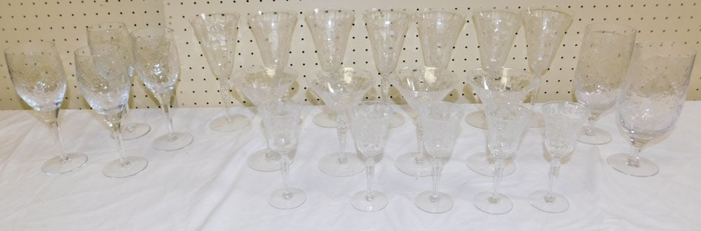 Lot Etched Glass Stemware (1 of 5)