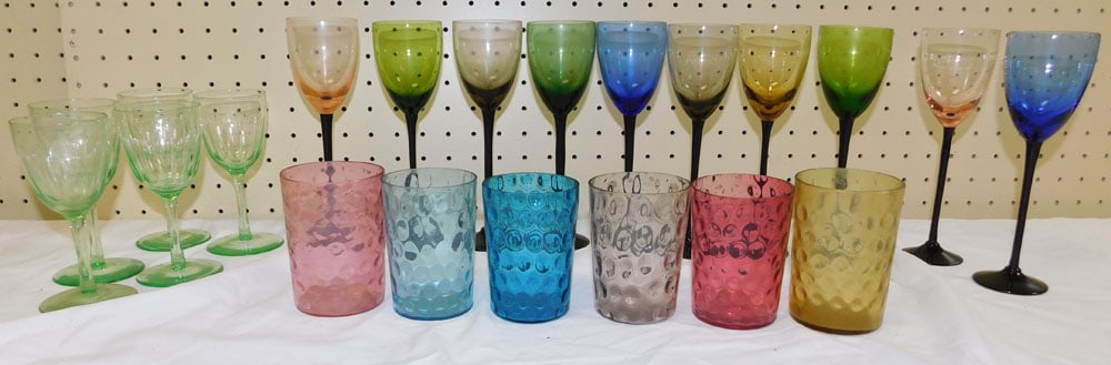 Lot Colored Glass Stemware (1 of 4)