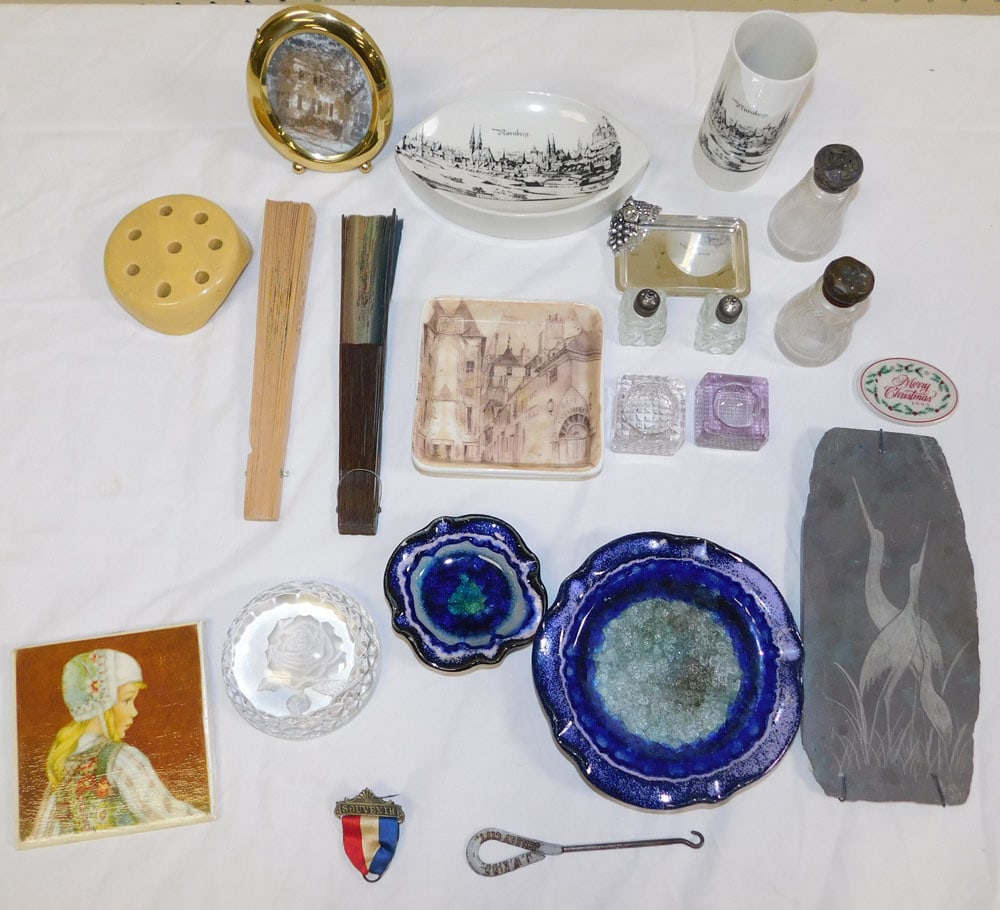 Lot Misc. Housewares (1 of 3)