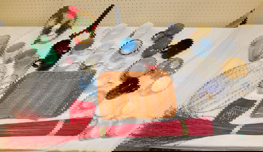 Lot Porcelain Mugs - Marble Lady Susan - Misc. Items (1 of 3)