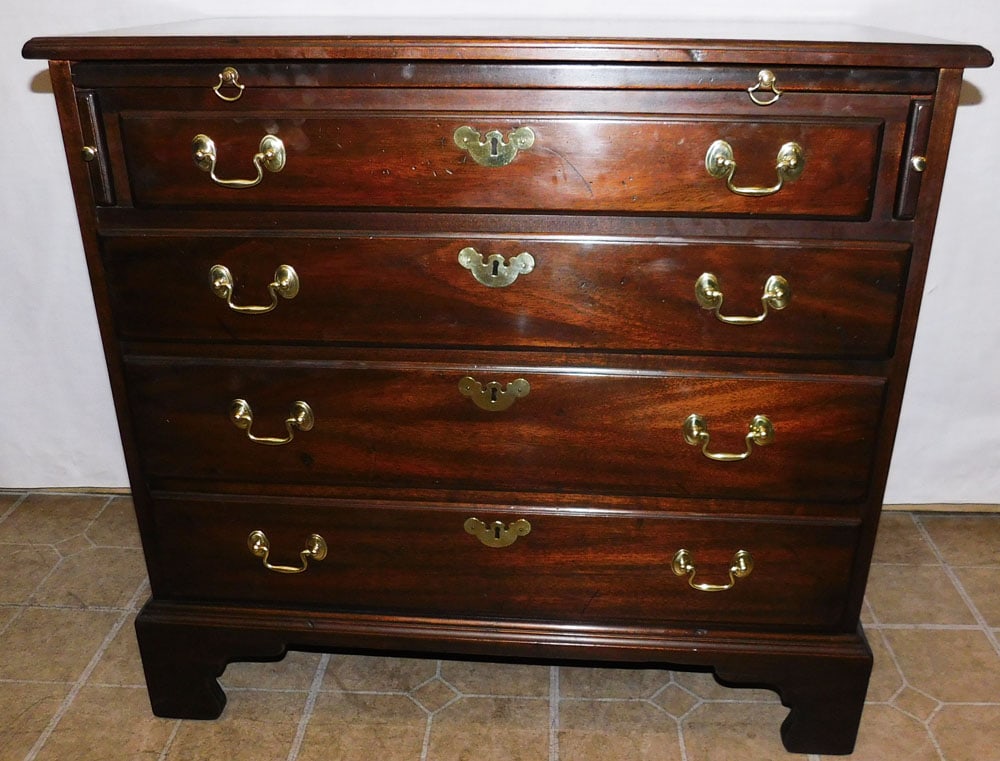 Mahogany 4 Drawer Chest With Pull Out Slide By Henkel Harris (1 of 9)