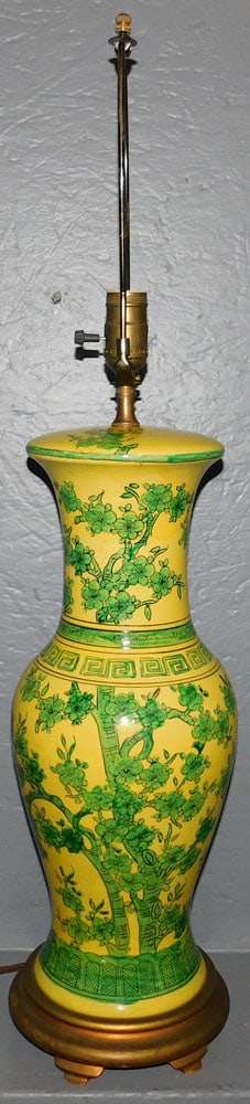 Oriental Porcelain Lamp (1 of 3)