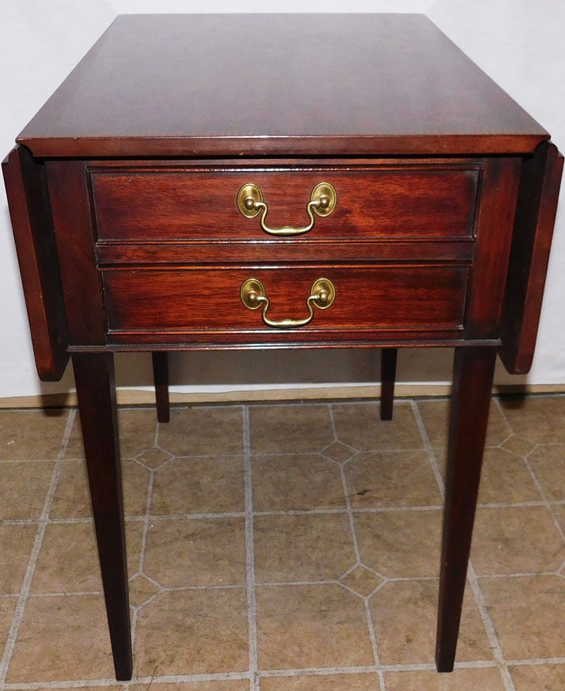 Mahogany Satinwood Banded Two Drawer Pembroke Table By Henkel Harris (1 of 10)