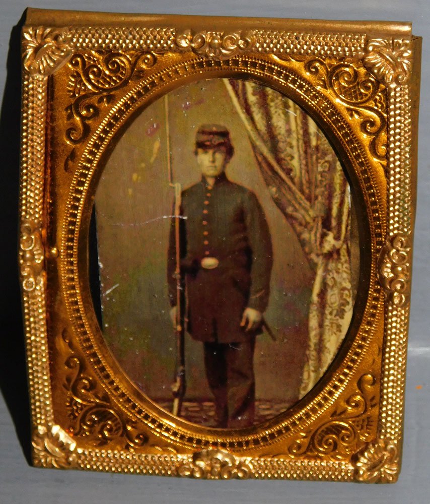 Antique Tin Type of Standing Confederate Soldier with Rifle & Bayonet: Antique Tin Type of Standing Confederate Soldier with Rifle & Bayonet . ALL DESCRIPTIONS AND ANY CONDITION STATEMENT GIVEN BY LANGSTON AUCTION GALLERY ARE STRICTLY OPINIONS AND LANGSTON'S SHALL HAVE N