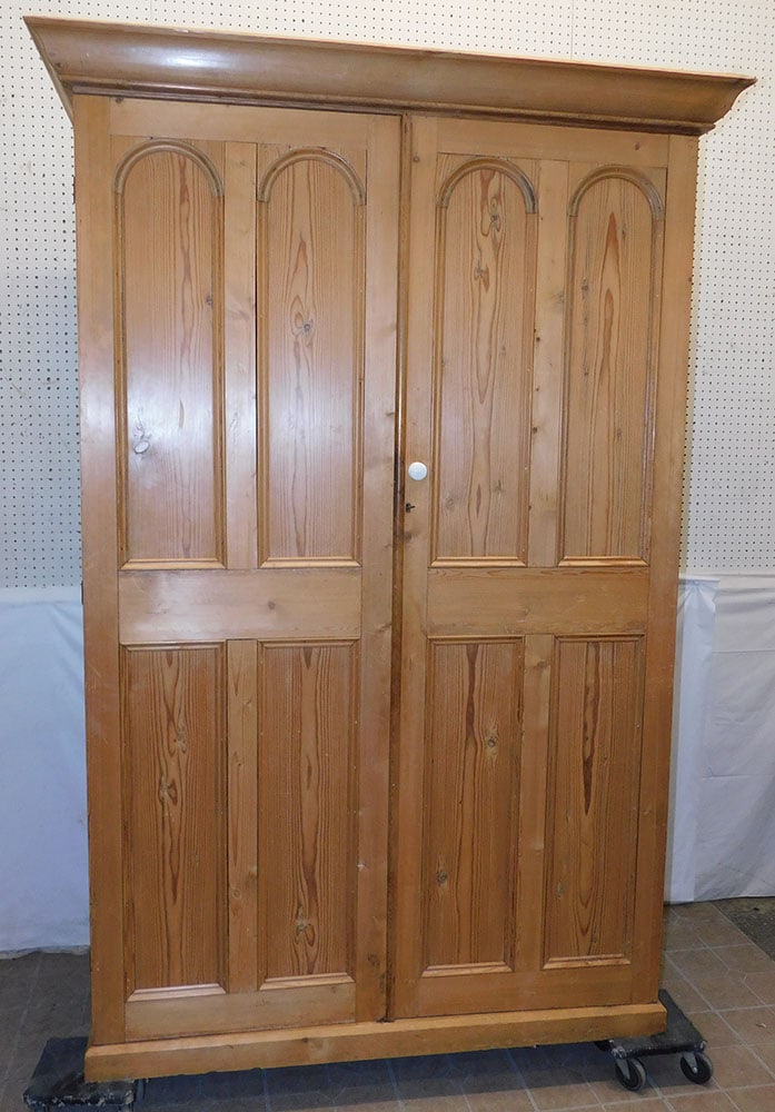 19th C Scrubbed Pine Wardrobe (1 of 10)