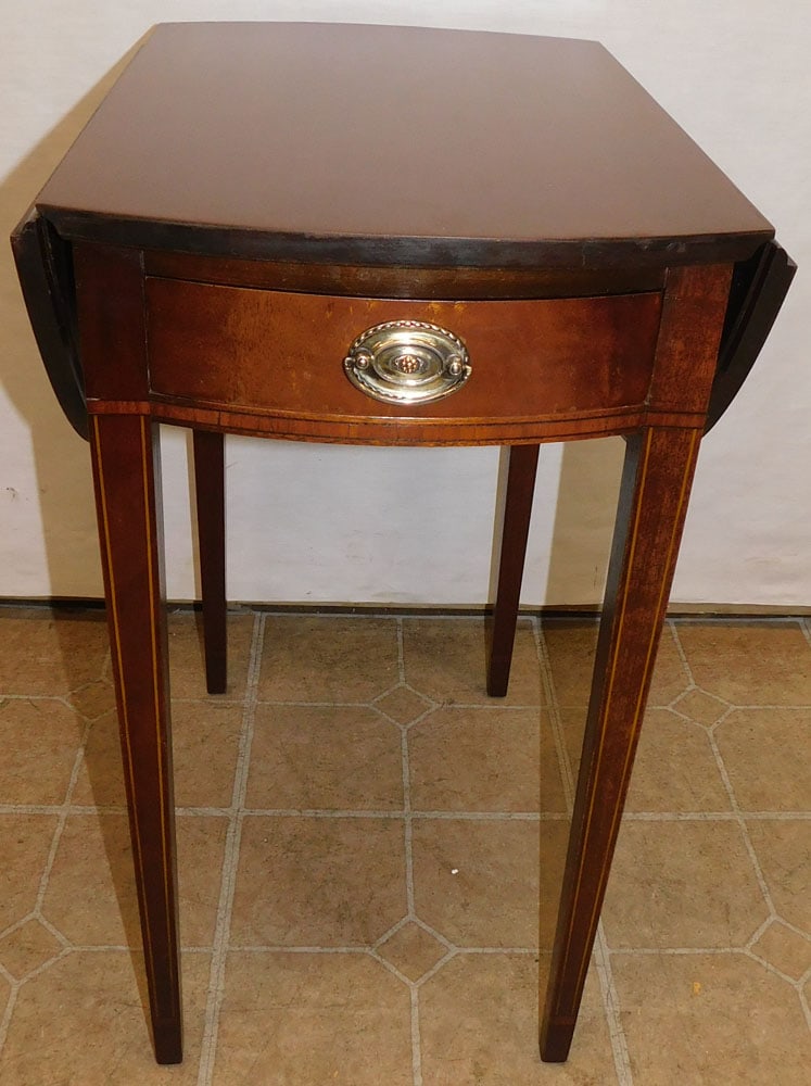 Mahogany Inlay One Drawer Pembroke Table By Fine Arts Furniture Co. (1 of 5)