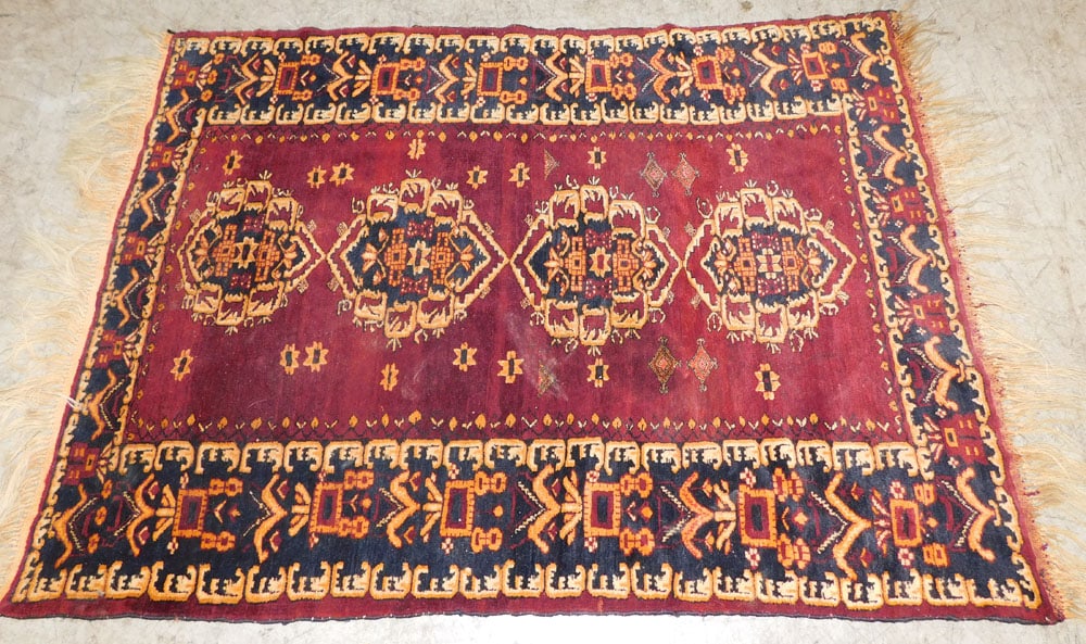 3' 7" X 4' 9" Hand Made Oriental Rug (1 of 4)
