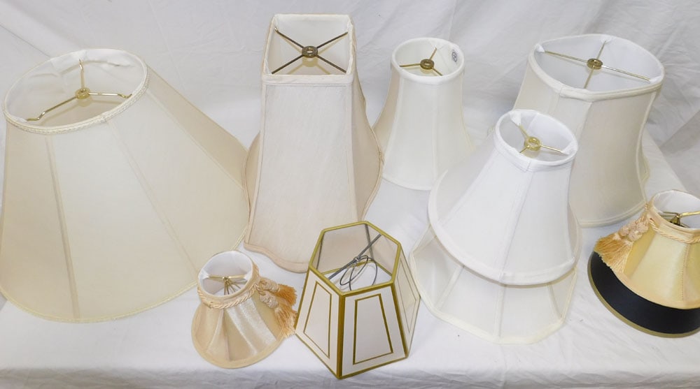 Lot Lamp Shades (1 of 3)