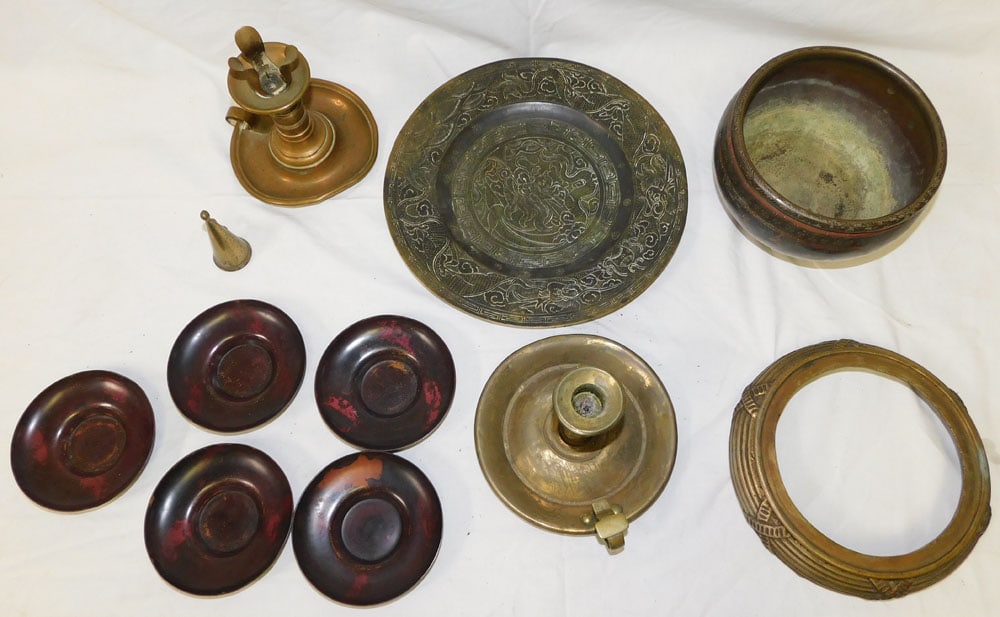 Lot Antique Brass Items: Lot Antique Brass Items . ALL DESCRIPTIONS AND ANY CONDITION STATEMENT GIVEN BY LANGSTON AUCTION GALLERY ARE STRICTLY OPINIONS AND LANGSTON'S SHALL HAVE NO RESPONSIBILITY FOR ERRORS OR OMISSIONS. THE 