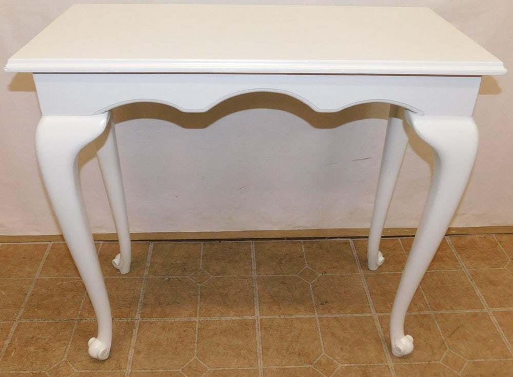 White Lacquered Console (1 of 3)