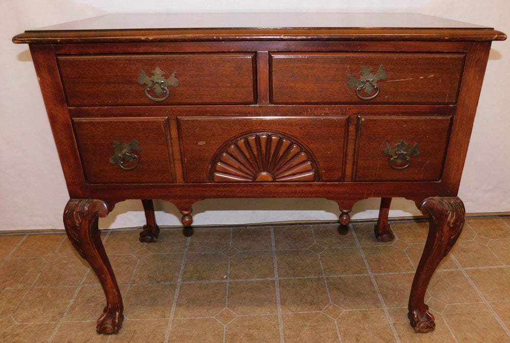 Mahogany Chippendale Style Low Boy (1 of 5)