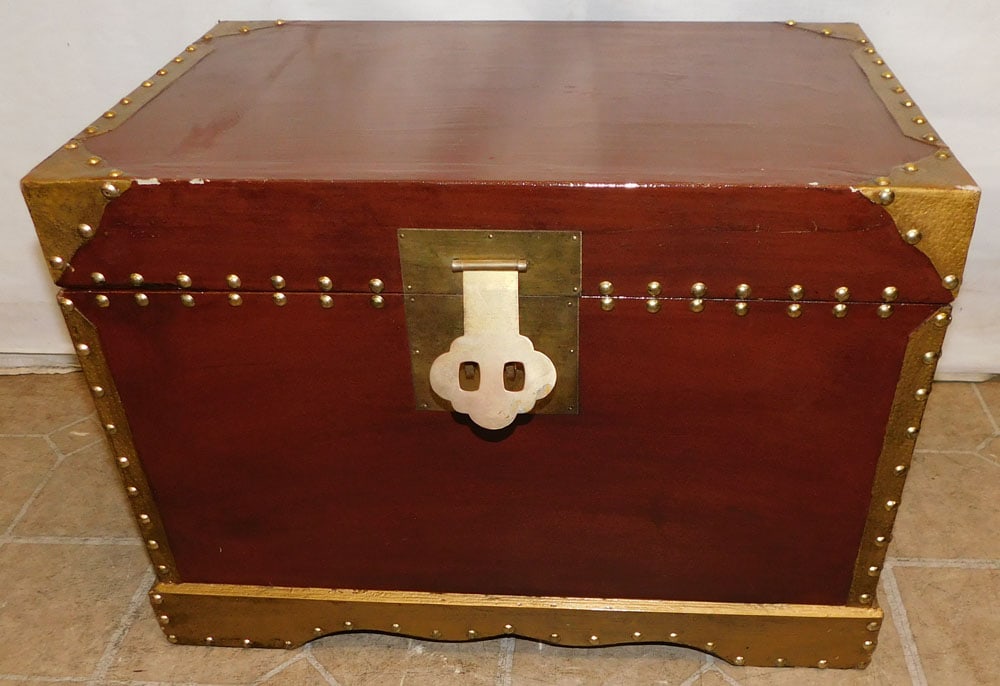 Paint Decorated Storage Box (1 of 4)