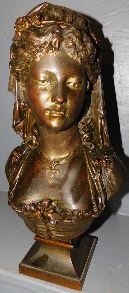 Bronze Bust Of Victorian Lady Signed C. Aizelin (1 of 4)