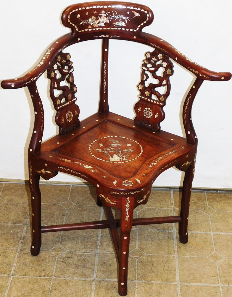 Chinese Rosewood Pierce Carved Mother of Pearl Inlay Corner Chair  (1 of 9)