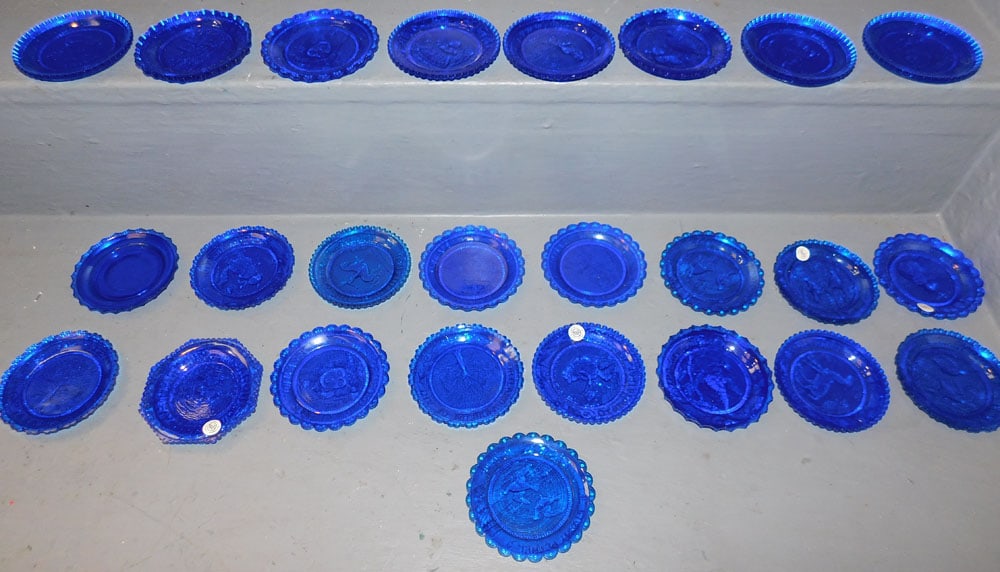Lot 25 Victorian Glass Cup Plates (1 of 6)