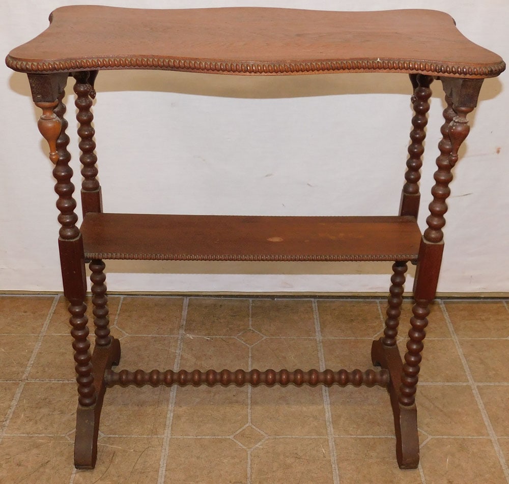 Victorian Walnut Table (1 of 3)