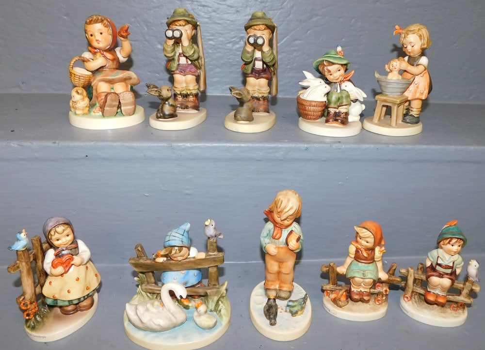 Lot 10 Hummel Figurines (1 of 4)