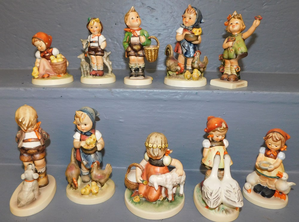 Lot 10 Hummel Figurines (1 of 4)