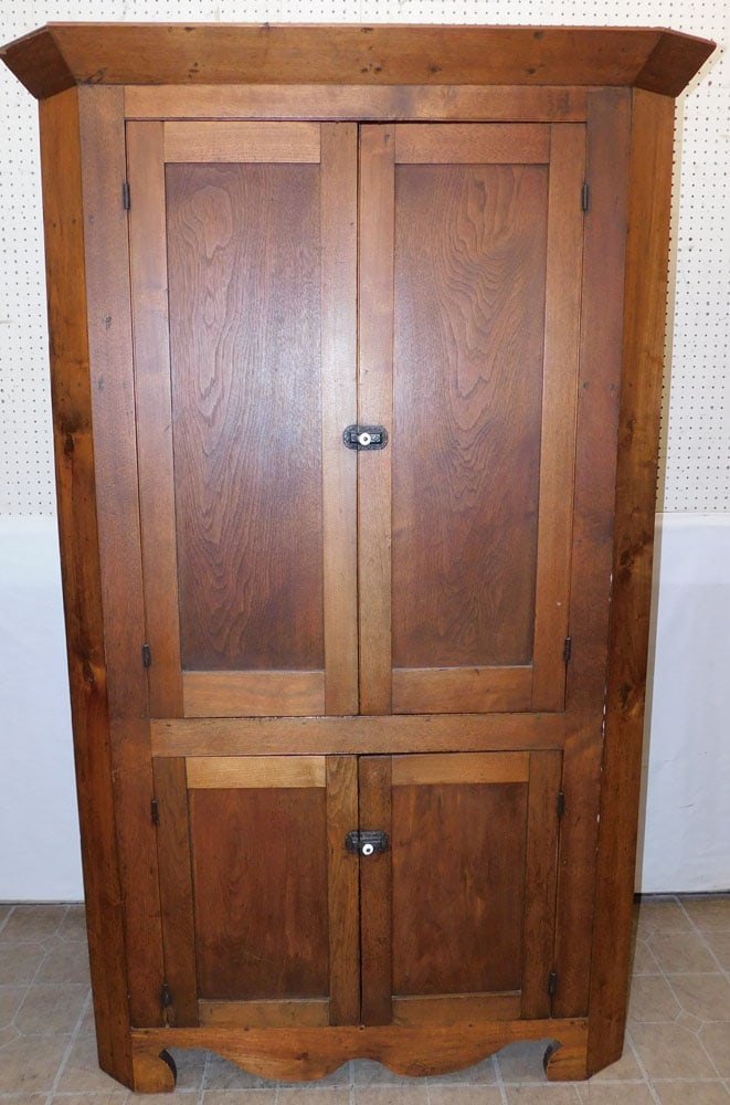 19th Century Walnut One Piece Blind Door Corner Cabinet  (1 of 7)