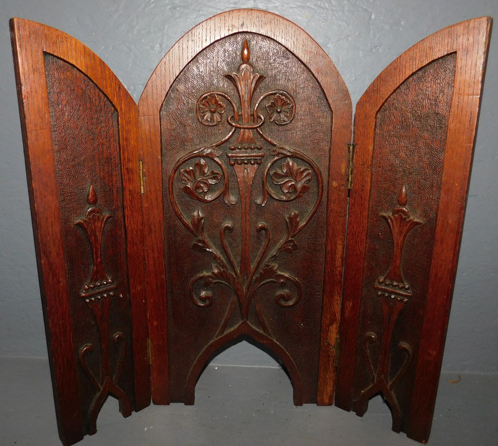 Carved Oak Table Top Tri-Fold Screen (1 of 3)
