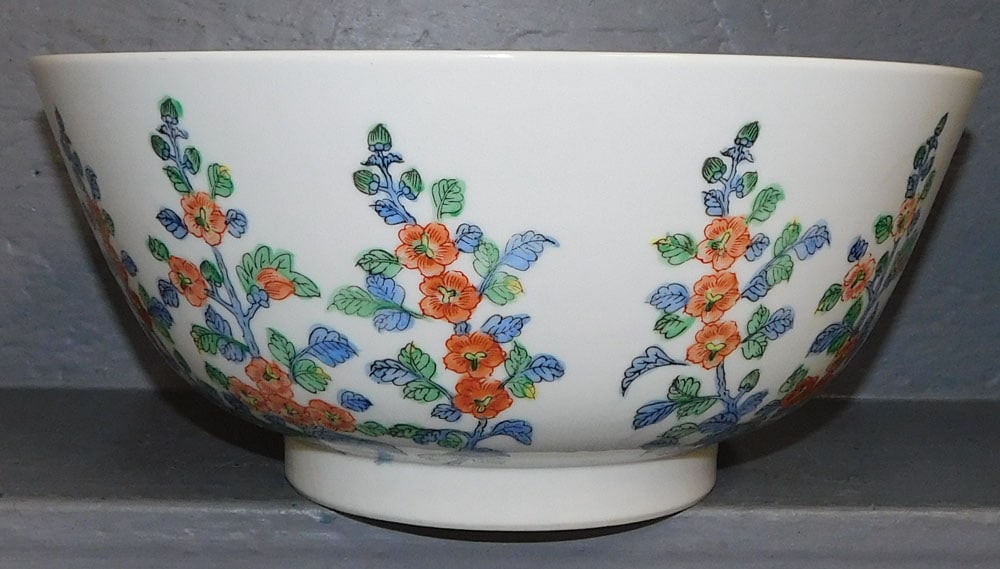Large Oriental Porcelain Bowl  (1 of 4)