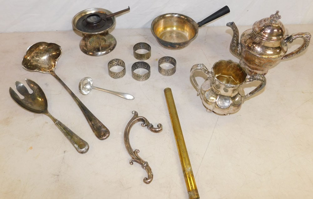 Lot Silver Plate Items: Lot Silver Plate Items. ALL DESCRIPTIONS AND ANY CONDITION STATEMENT GIVEN BY LANGSTON AUCTION GALLERY ARE STRICTLY OPINIONS AND LANGSTON'S SHALL HAVE NO RESPONSIBILITY FOR ERRORS OR OMISSIONS. THE AB