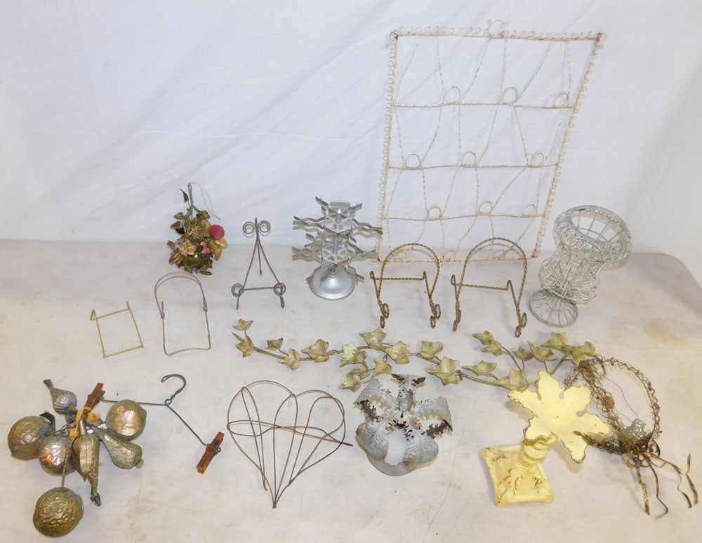 Lot Metal Ware Items (1 of 3)