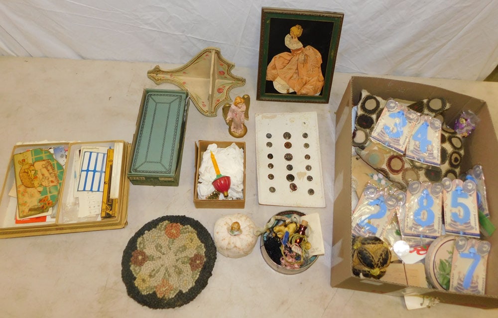 Lot Sewing Notions & Misc. Items (1 of 4)