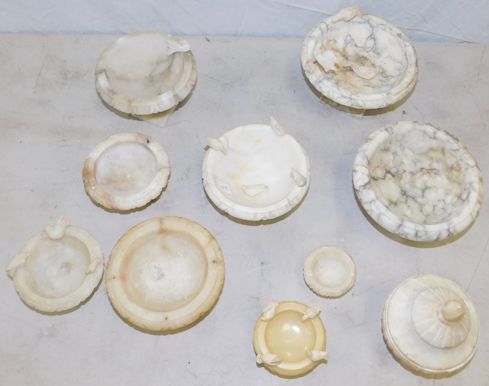 Lot Marble Bird Baths (1 of 3)