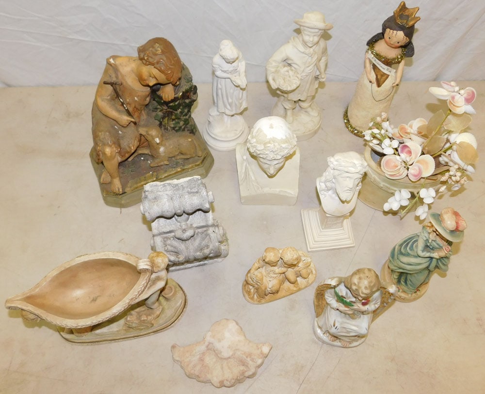 Lot Chalk Ware Figurines & Porcelain Figurines (1 of 5)