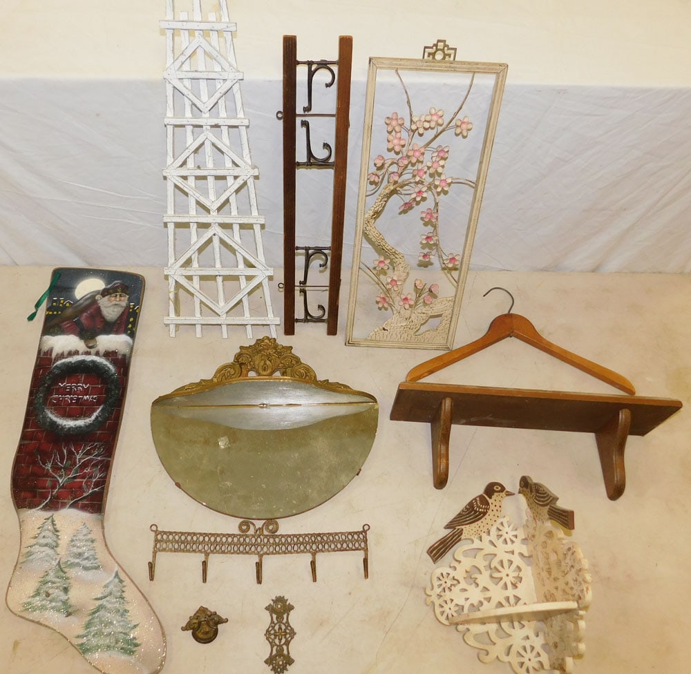 Lot Wood & Metal Decorative Items (1 of 4)