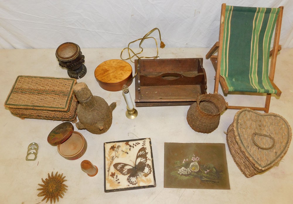 Lot Wooden Ware & Wicker Items (1 of 7)