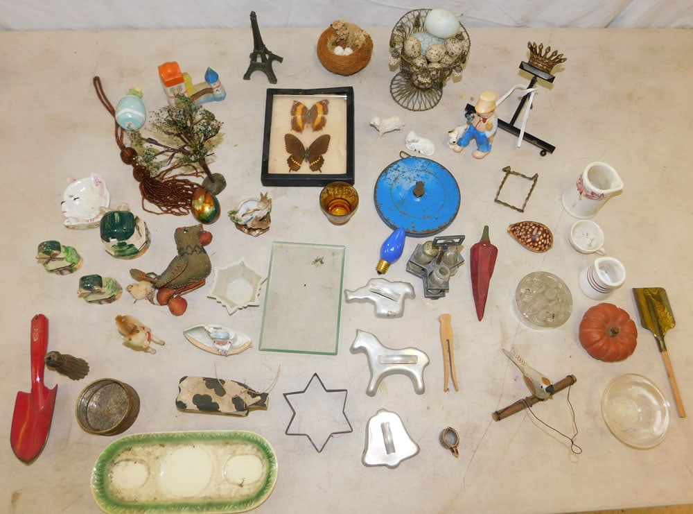 Lot Vintage Collectible Items (1 of 4)