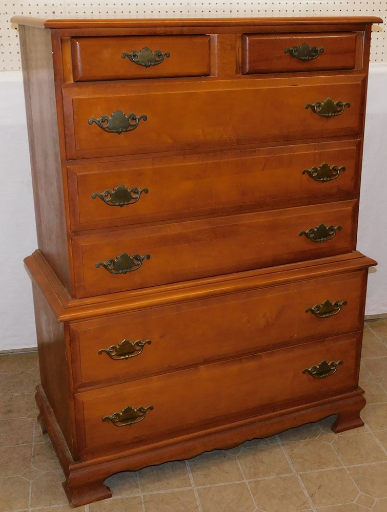 Maple 2/5 Drawer Chest (1 of 4)