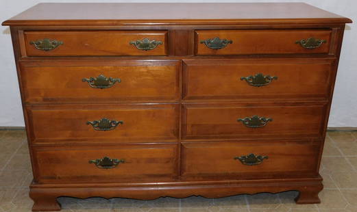 Maple 2/6 Drawer Chest: Maple 2/6 Drawer Chest . 30" W 18 1/4" D 32 1/2" H ALL DESCRIPTIONS AND ANY CONDITION STATEMENT GIVEN BY LANGSTON AUCTION GALLERY ARE STRICTLY OPINIONS AND LANGSTON'S SHALL HAVE NO RESPONSIBILITY FOR