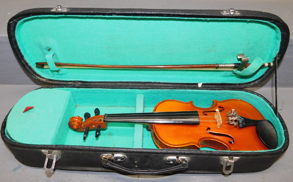 Antonio Adani 3/4 Violin In Case (1982) (1 of 4)