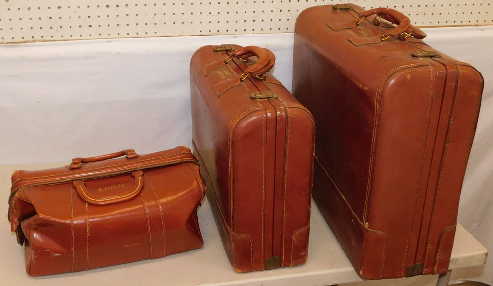 Three Vintage Leather Suitcases (1 of 4)