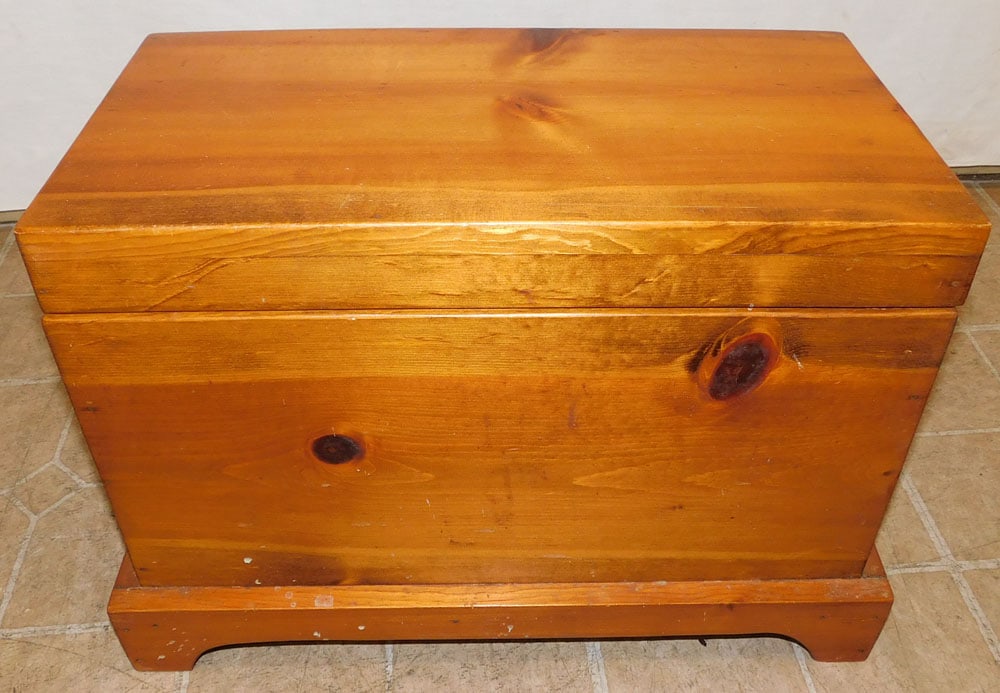 Pine Childs Trunk (1 of 3)
