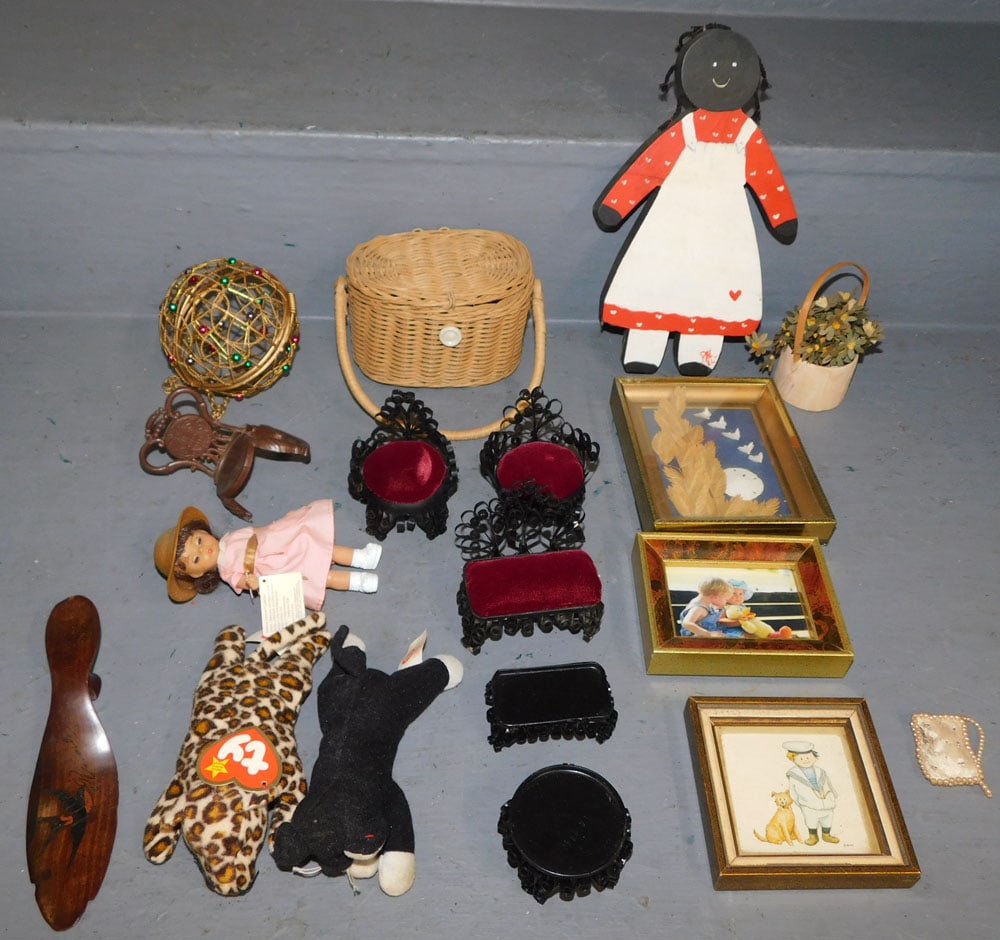 Lot Miniature Doll Furniture - Miniature Frames - Beanie Babies (1 of 3)