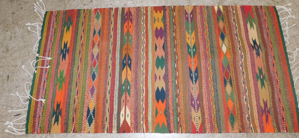 2' 6" x 4' 10" Handmade Rug: 2' 6" x 4' 10" Handmade Rug. ALL DESCRIPTIONS AND ANY CONDITION STATEMENT GIVEN BY LANGSTON AUCTION GALLERY ARE STRICTLY OPINIONS AND LANGSTON'S SHALL HAVE NO RESPONSIBILITY FOR ERRORS OR OMISSIONS. T