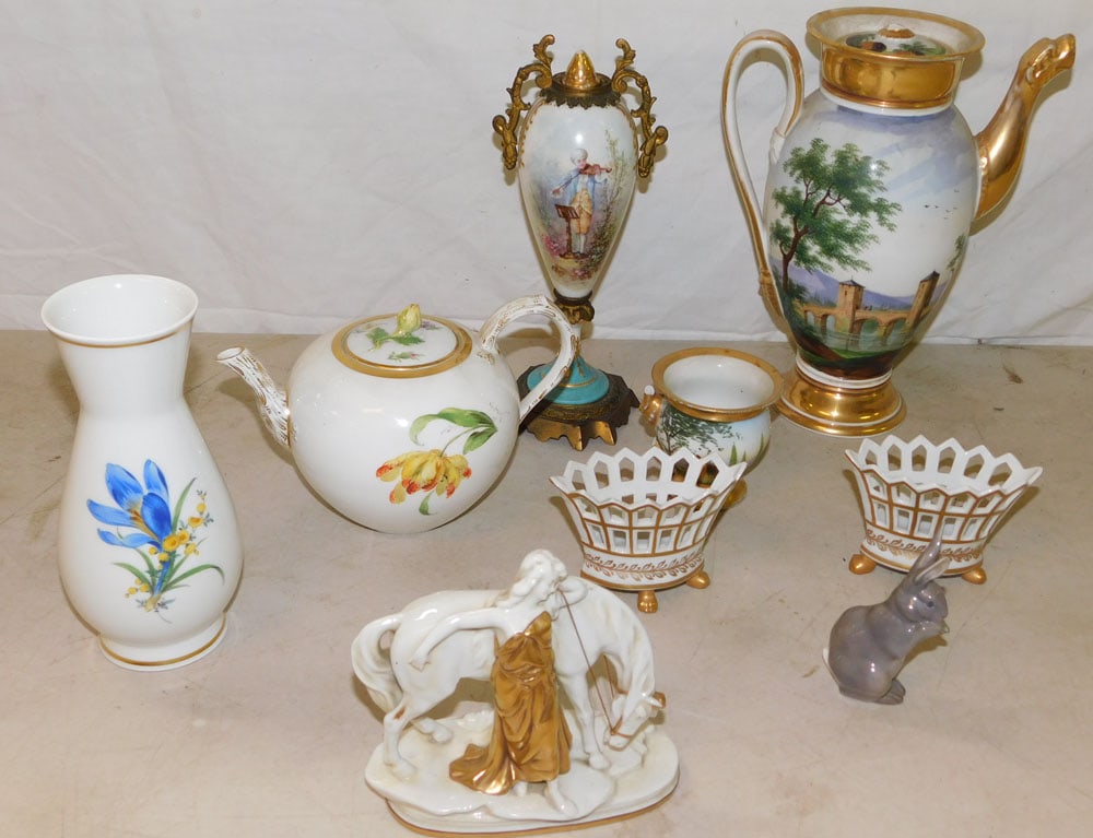 Lot Antique Old Paris Porcelain - Masons Tea Pot - Vase - Misc. Items (1 of 4)