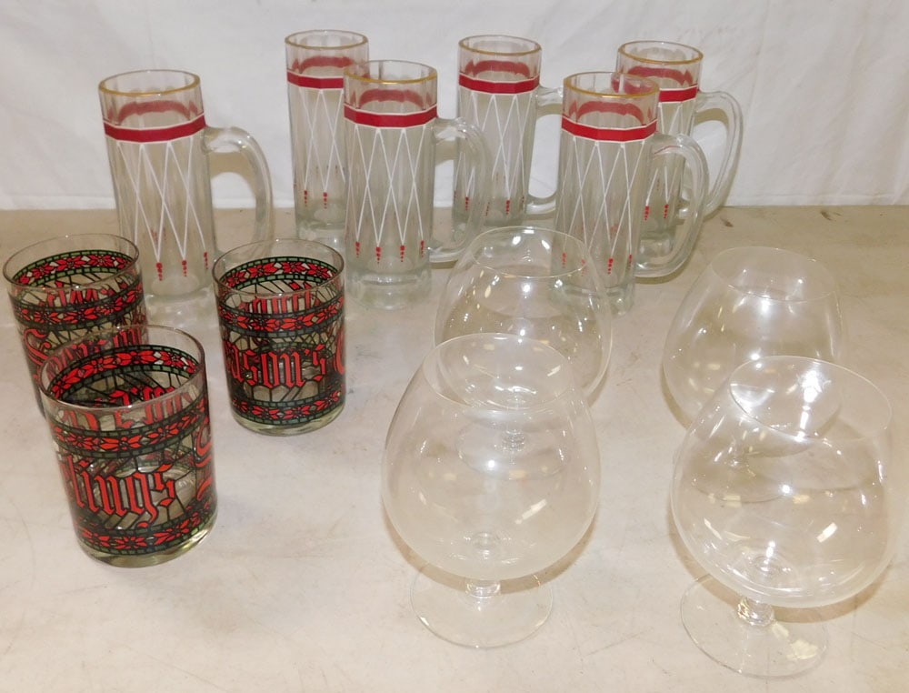 Lot Kosta Sweden Brandy Sniffers - Mid Century Modern Beer Mugs: Lot Kosta Sweden Brandy Sniffers - Mid Century Modern Beer Mugs. ALL DESCRIPTIONS AND ANY CONDITION STATEMENT GIVEN BY LANGSTON AUCTION GALLERY ARE STRICTLY OPINIONS AND LANGSTON'S SHALL HAVE NO RESPO