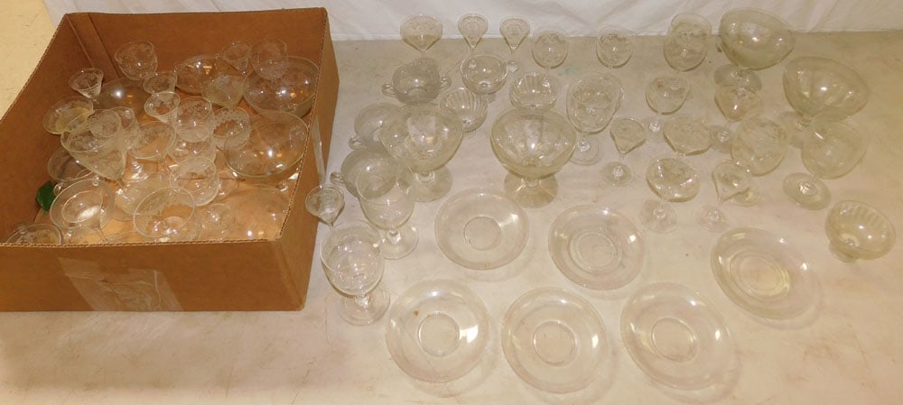 Lot Etched Glass Stemware (1 of 4)