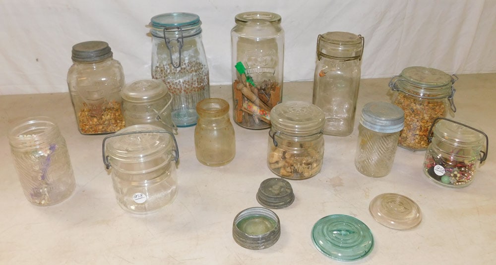 Lot Vintage Canning Jars (1 of 3)
