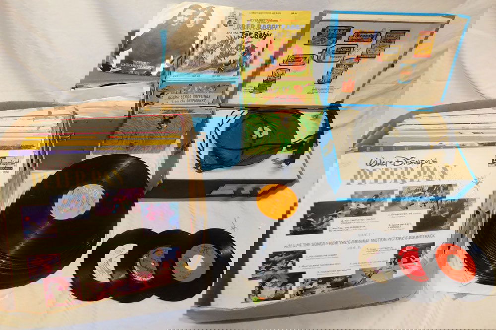 Lot Record Player & Records (1 of 5)