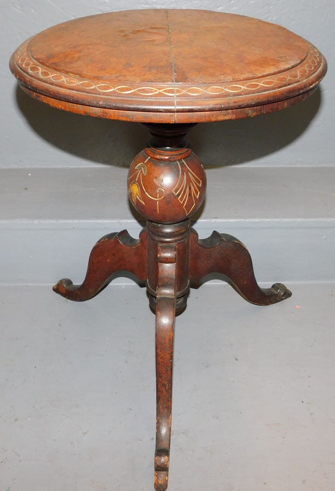 Antique Walnut Whiskey Stand: Antique Walnut Whiskey Stand. 15" Dia. 20 1/4" H ALL DESCRIPTIONS AND ANY CONDITION STATEMENT GIVEN BY LANGSTON AUCTION GALLERY ARE STRICTLY OPINIONS AND LANGSTON'S SHALL HAVE NO RESPONSIBILITY FOR ER