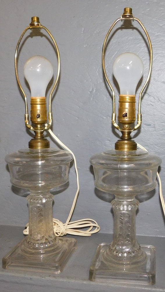 Two Antique Oil Lamps (1 of 2)