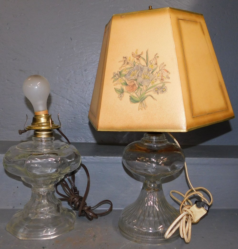 Two Antique Oil Lamps (1 of 2)