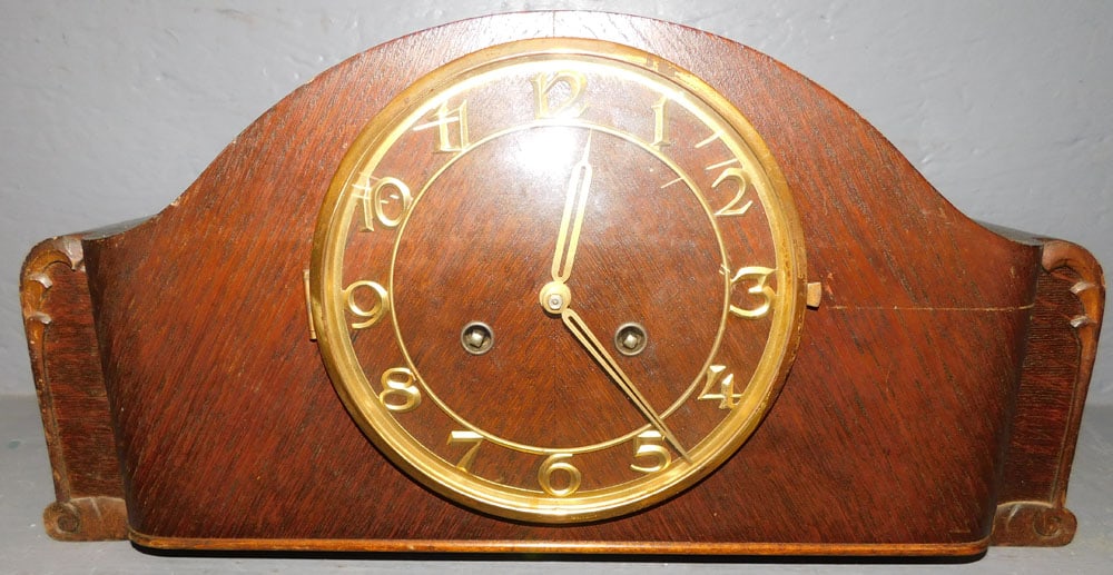 Oak Shelf Clock (1 of 4)